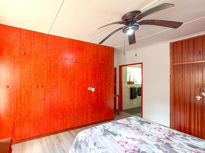 6 Bedroom Property for Sale in Denneoord Western Cape